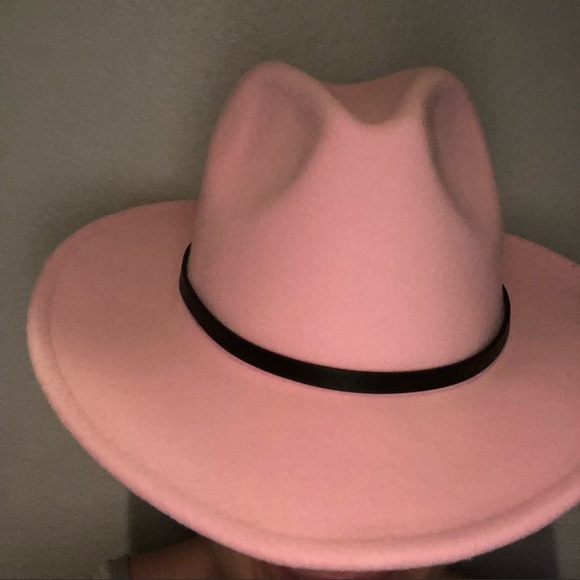 Accessories - Pink felt “Gaga Joanne” hat